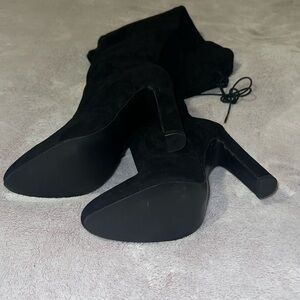 Chic Black Suede Boots